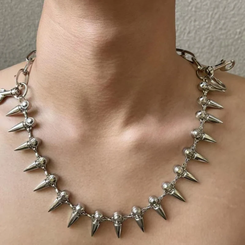 Dual_Purpose_Punk_Metal_Waist_Chain_Necklace_gallery_03 Dual_Purpose_Punk_Metal_Waist_Chain_Necklace_gallery_03.webp